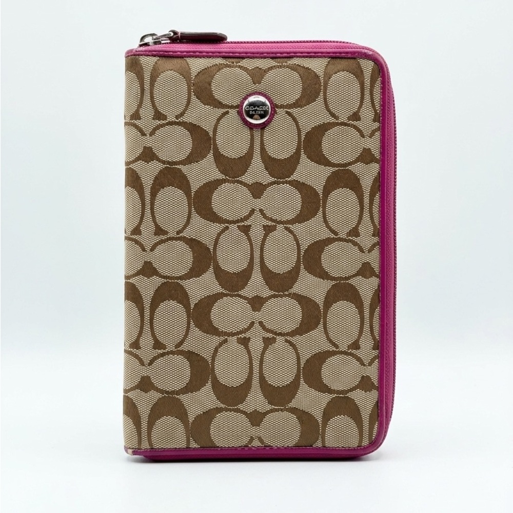 Coach Vintage Signature Canvas Tech Case
